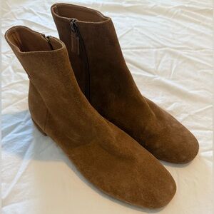 Doen Suede Ankle Boots EUC 2850